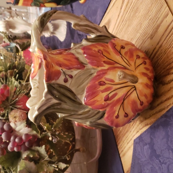 TABLETOPS LIFESTYLES TROPICAL FLOWERS PITCHER - Picture 10 of 10
